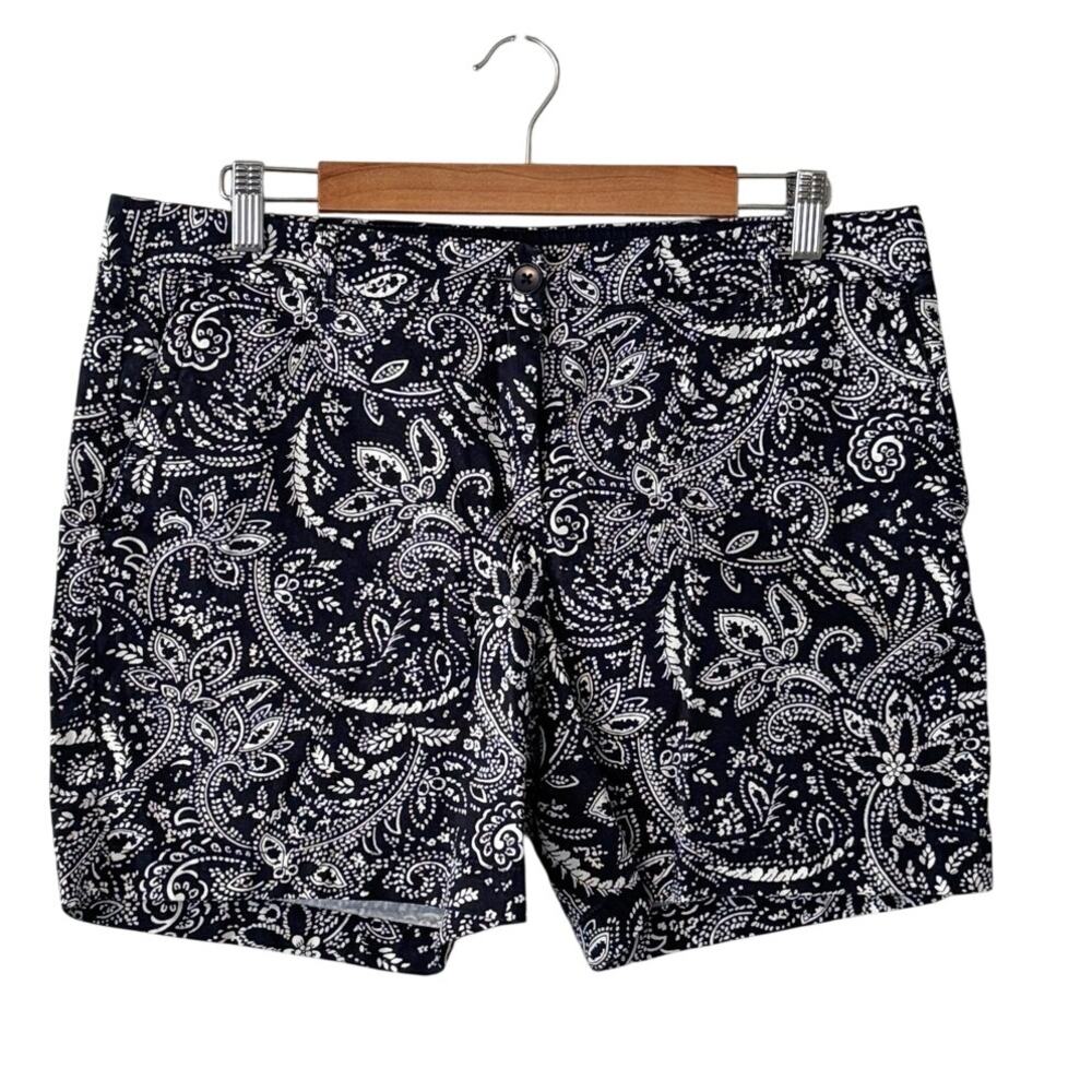 Talbots The Weekend Shorts Navy & White Bandana Paisley Print Size 12 Petite